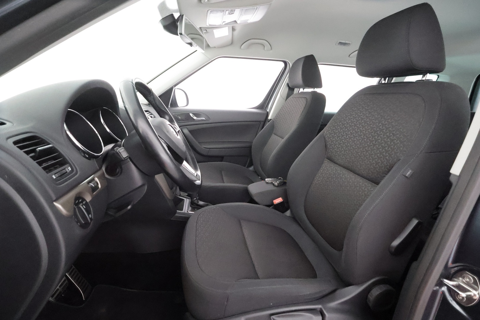 SKODA Yeti 2015