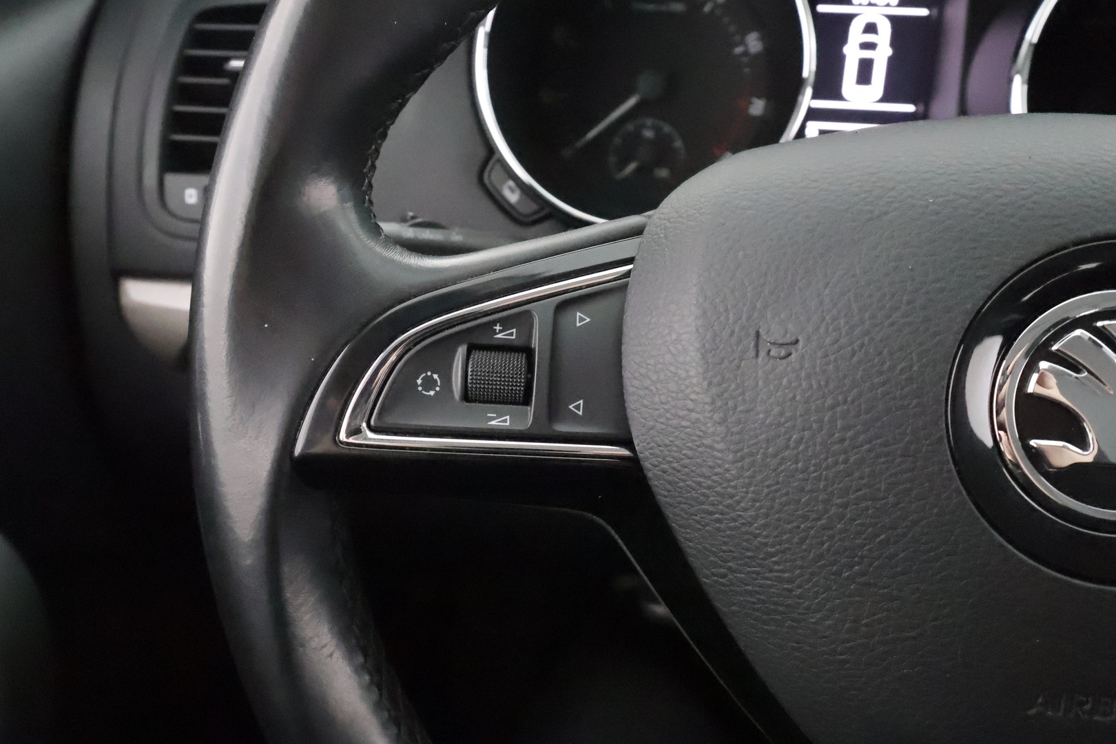 SKODA Yeti 2015