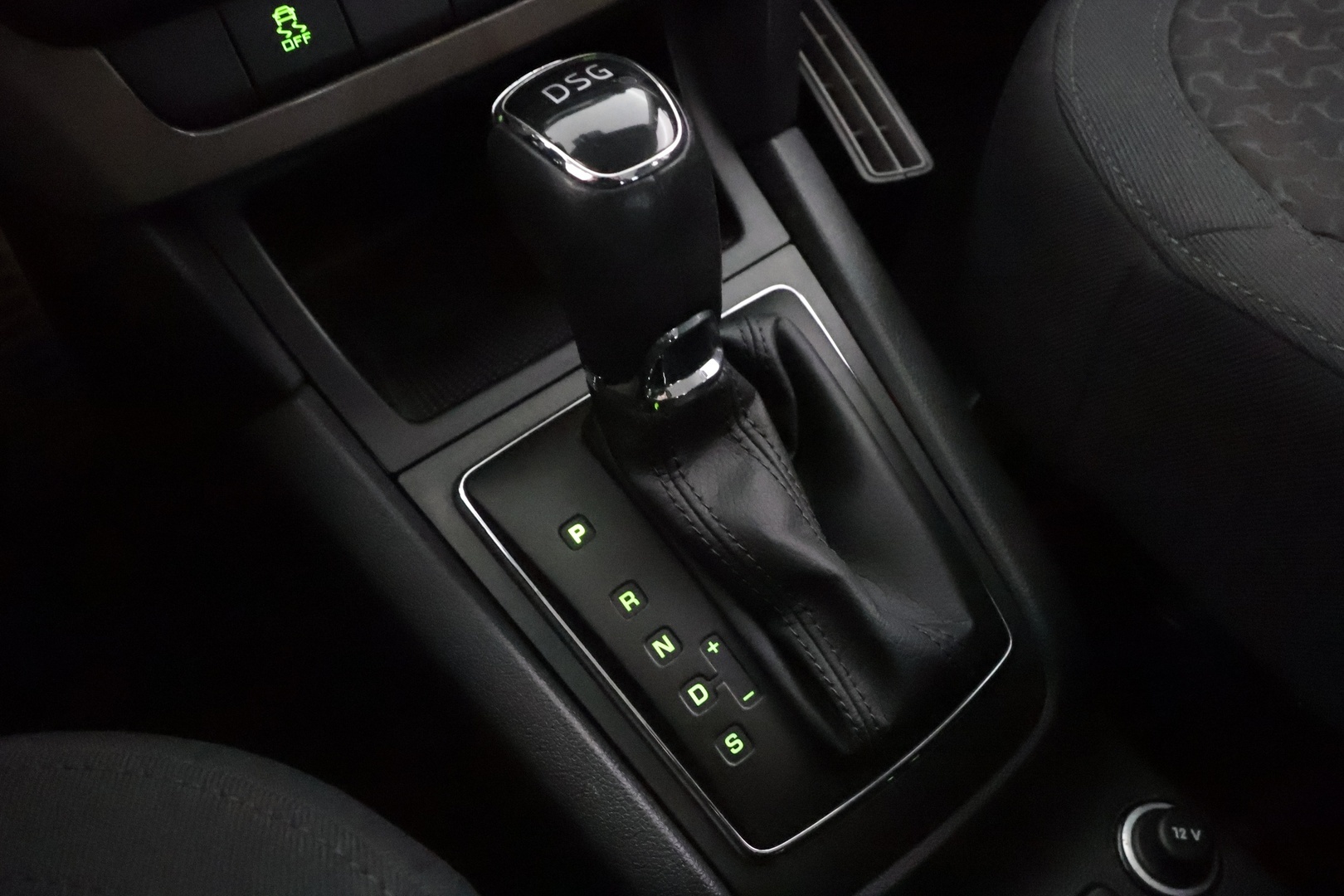 SKODA Yeti 2015