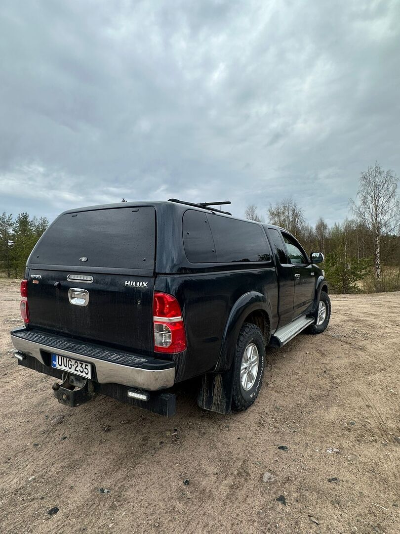 TOYOTA Hilux 2013