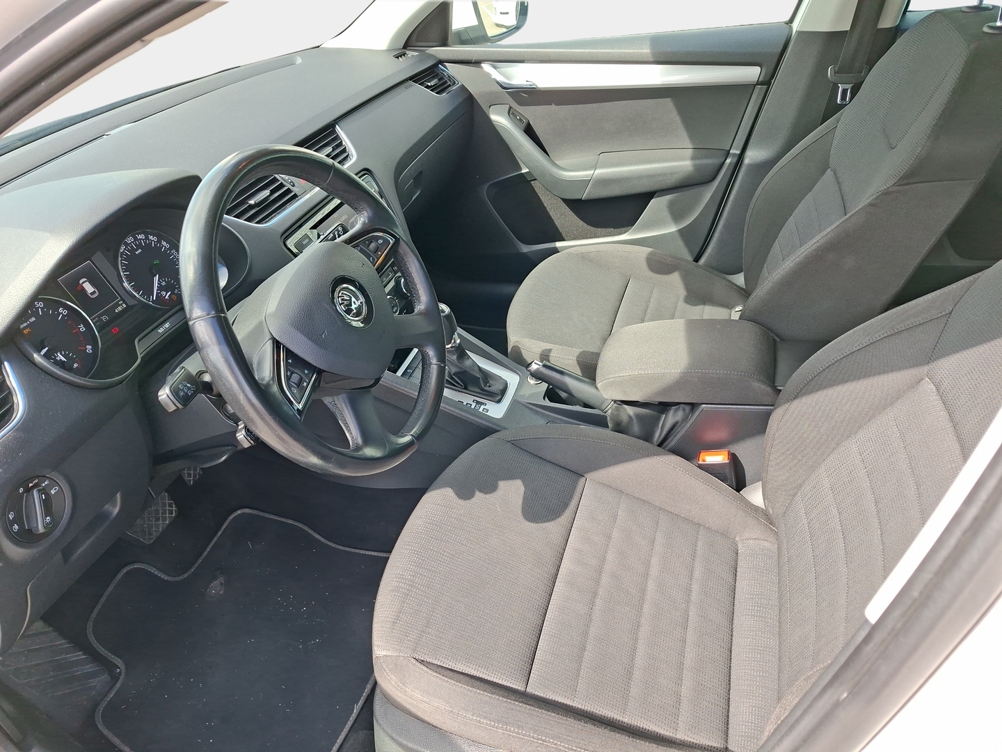 SKODA Octavia 2014