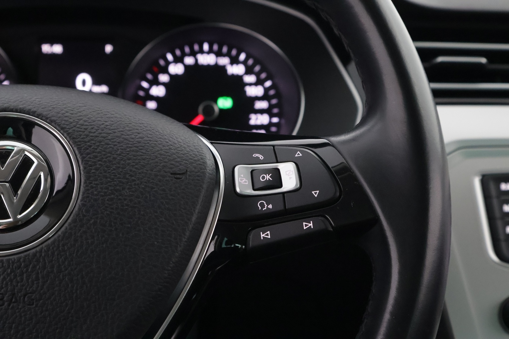 VOLKSWAGEN Passat 2017