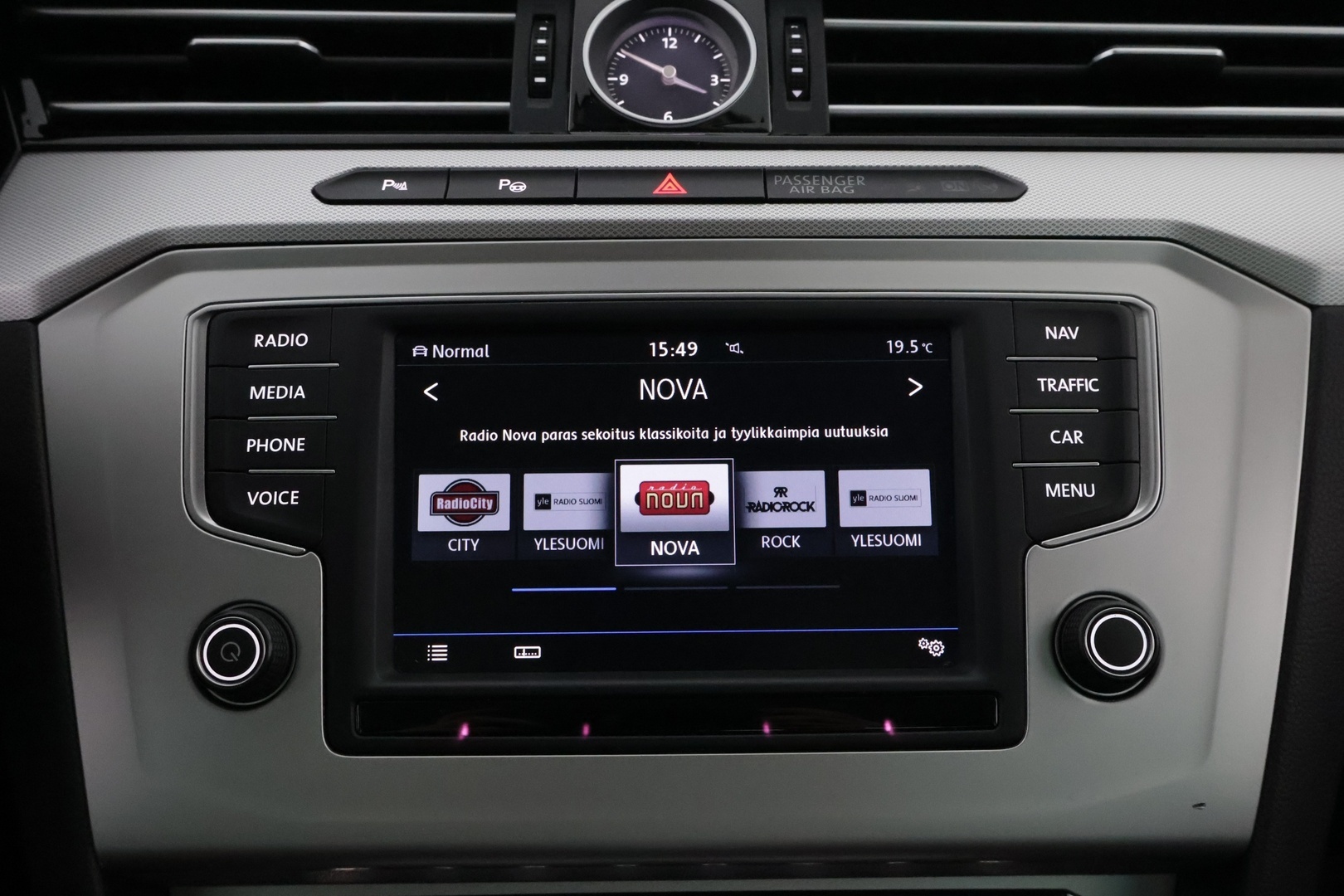 VOLKSWAGEN Passat 2017