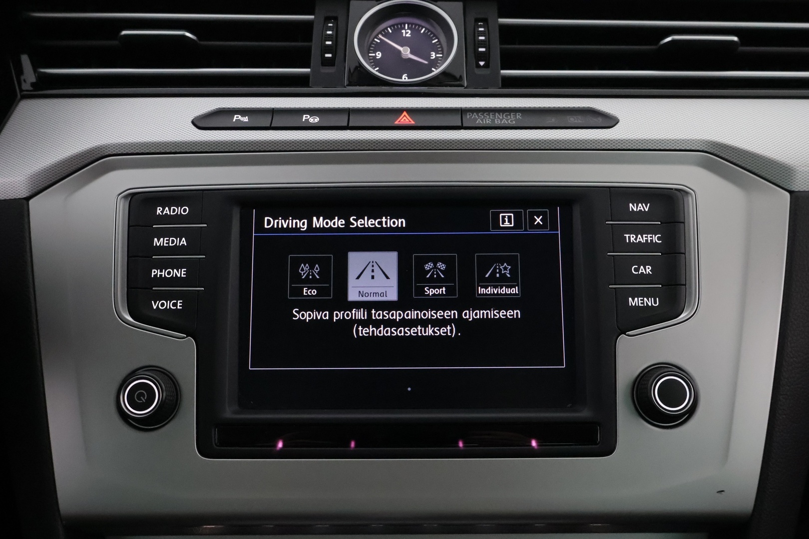 VOLKSWAGEN Passat 2017