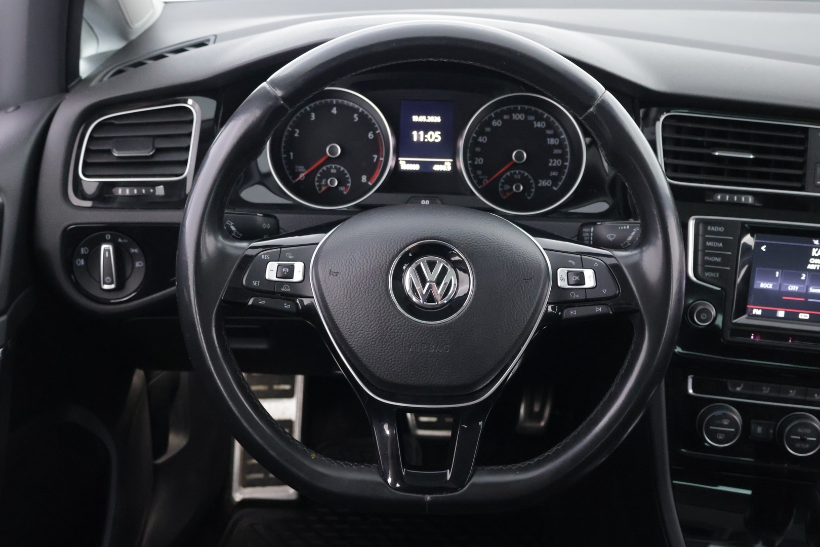 VOLKSWAGEN Golf 2013