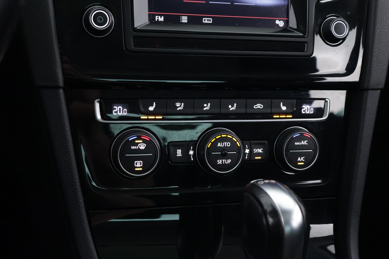 VOLKSWAGEN Golf 2013