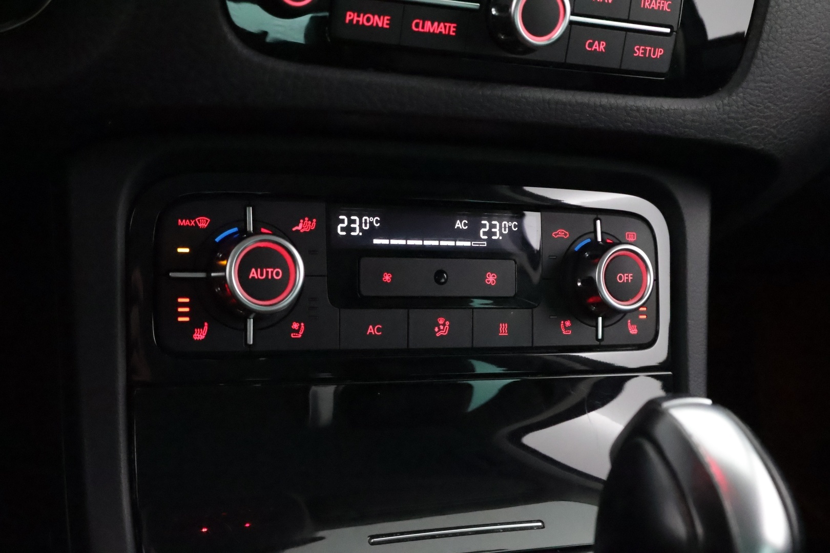 VOLKSWAGEN Touareg 2011