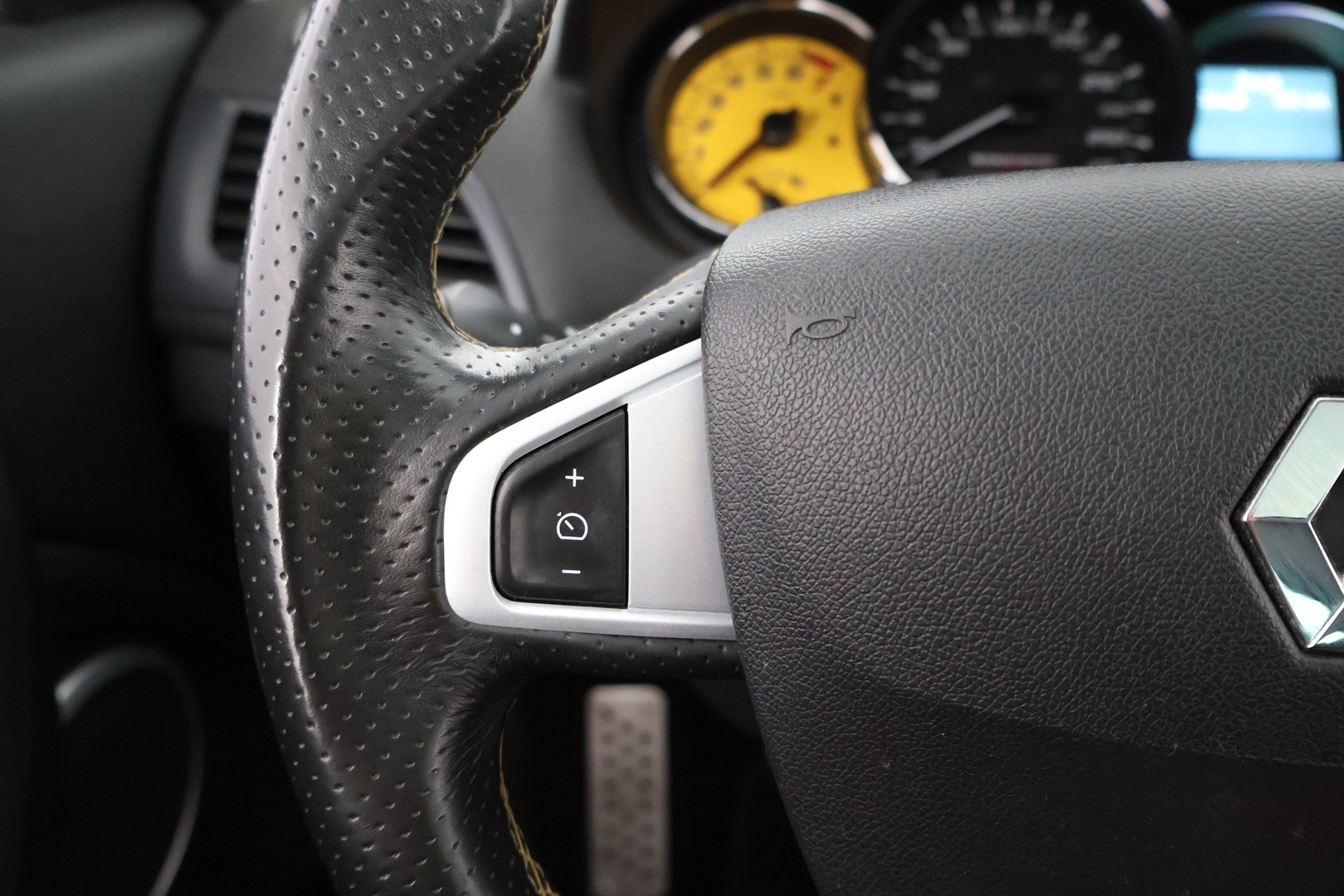 RENAULT Megane 2011