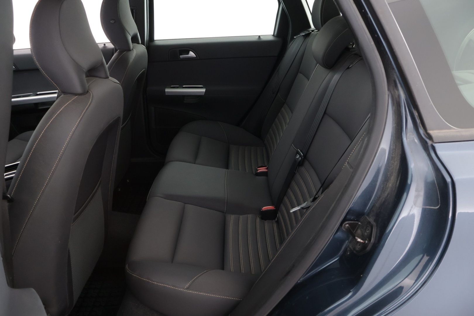 VOLVO V50 2011