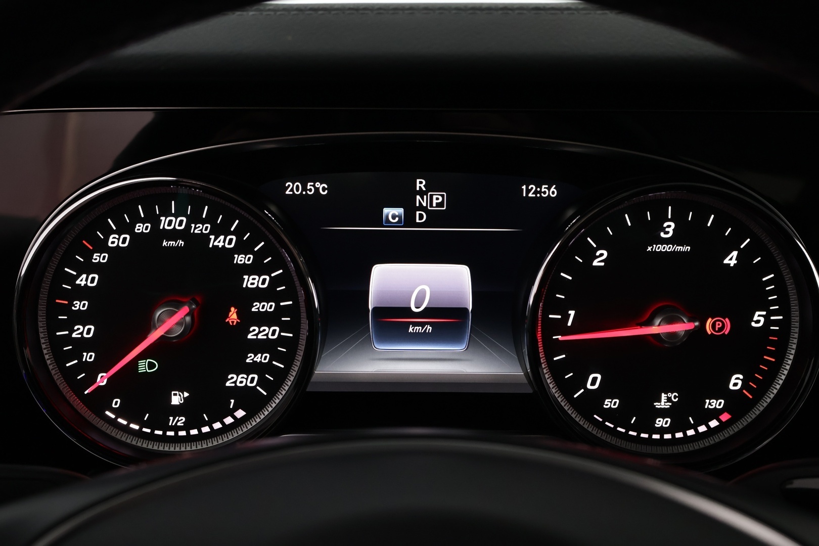 MERCEDES-BENZ E 2017