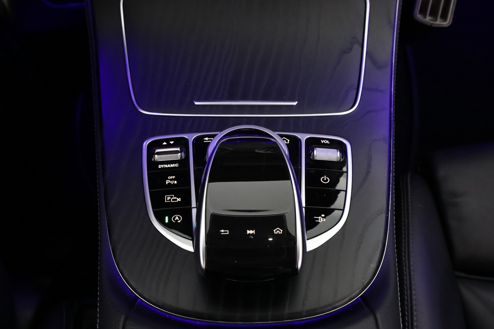 MERCEDES-BENZ E 2017
