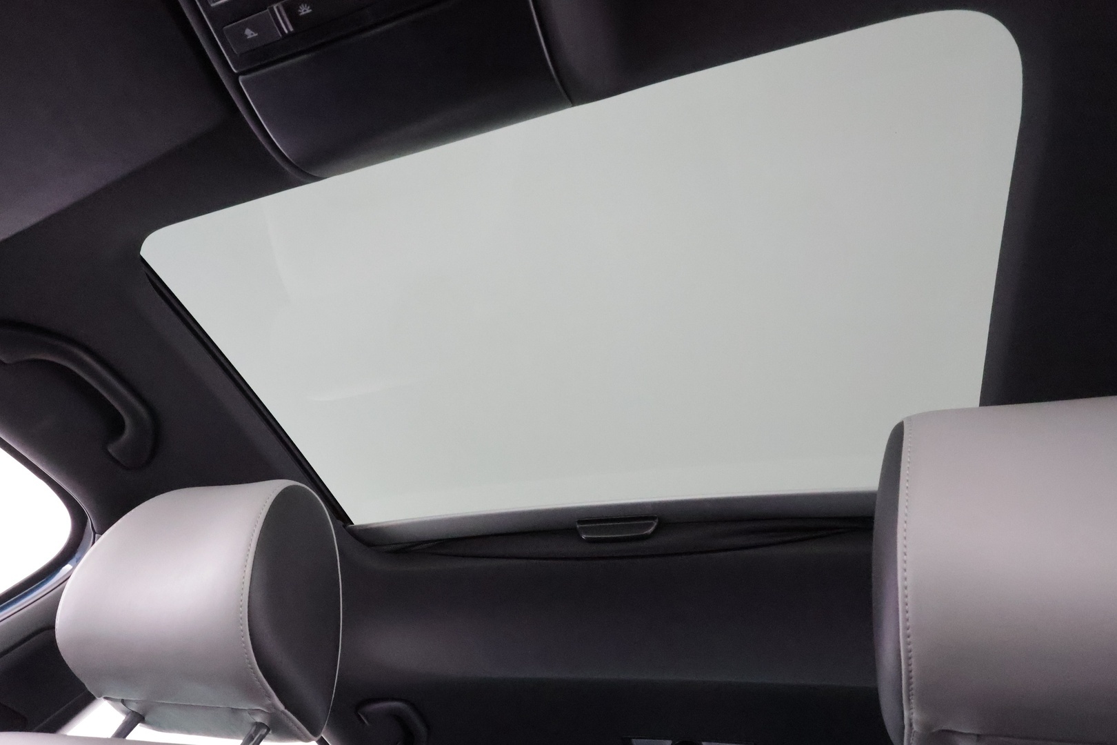 VOLKSWAGEN Polo 2015