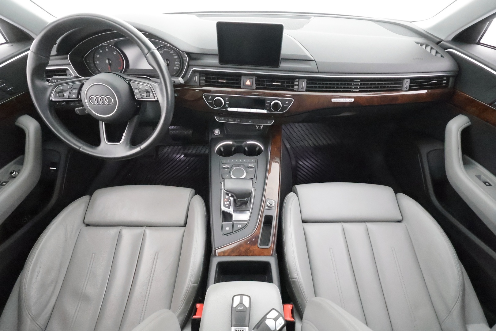 AUDI A4 2016