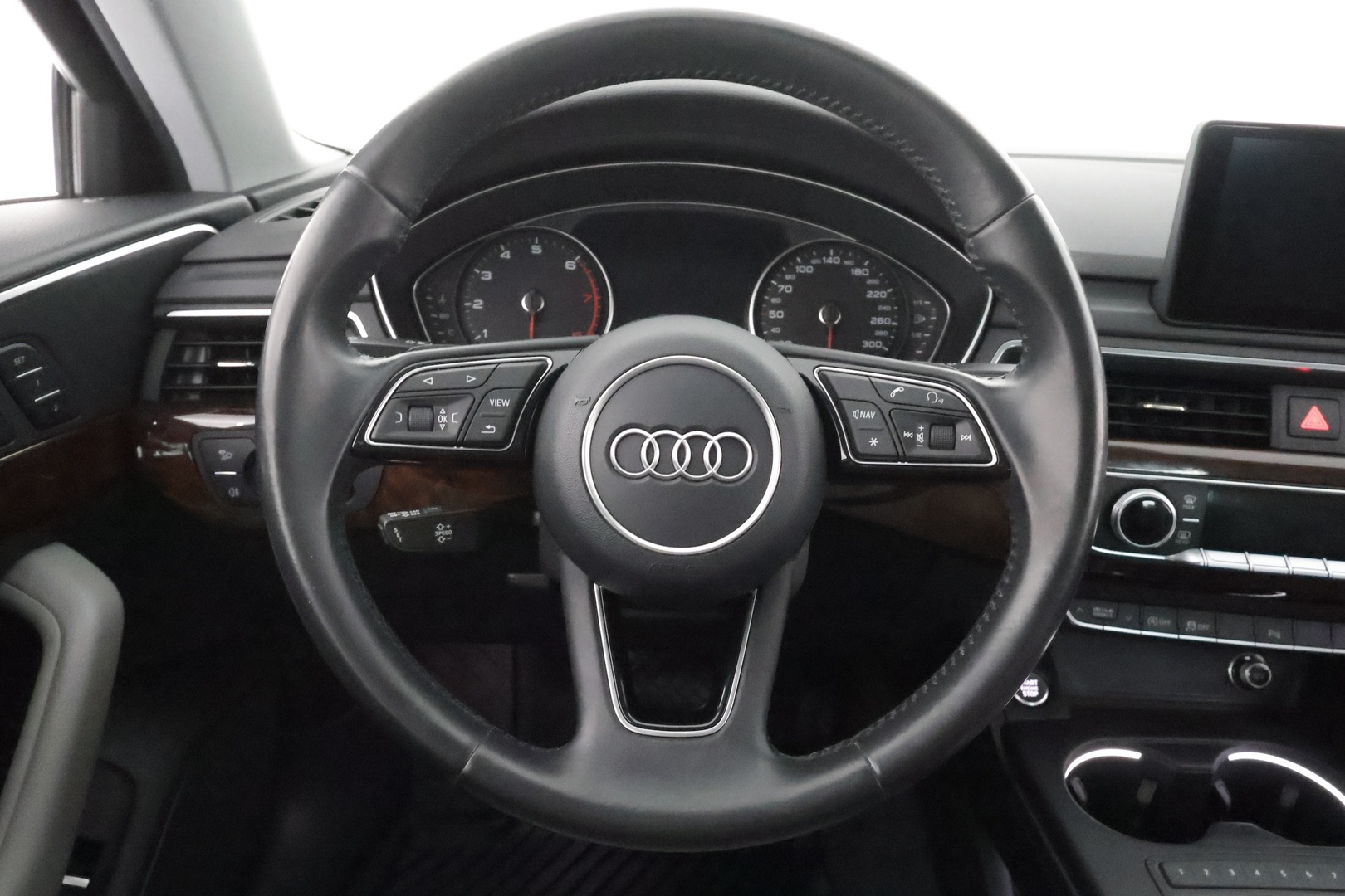 AUDI A4 2016
