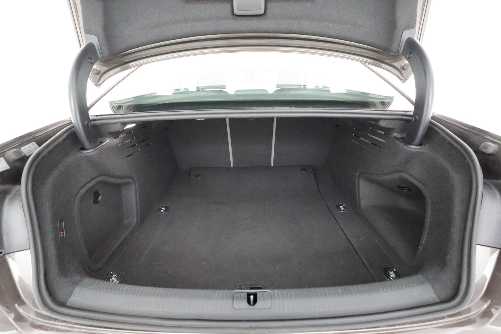 AUDI A4 2016