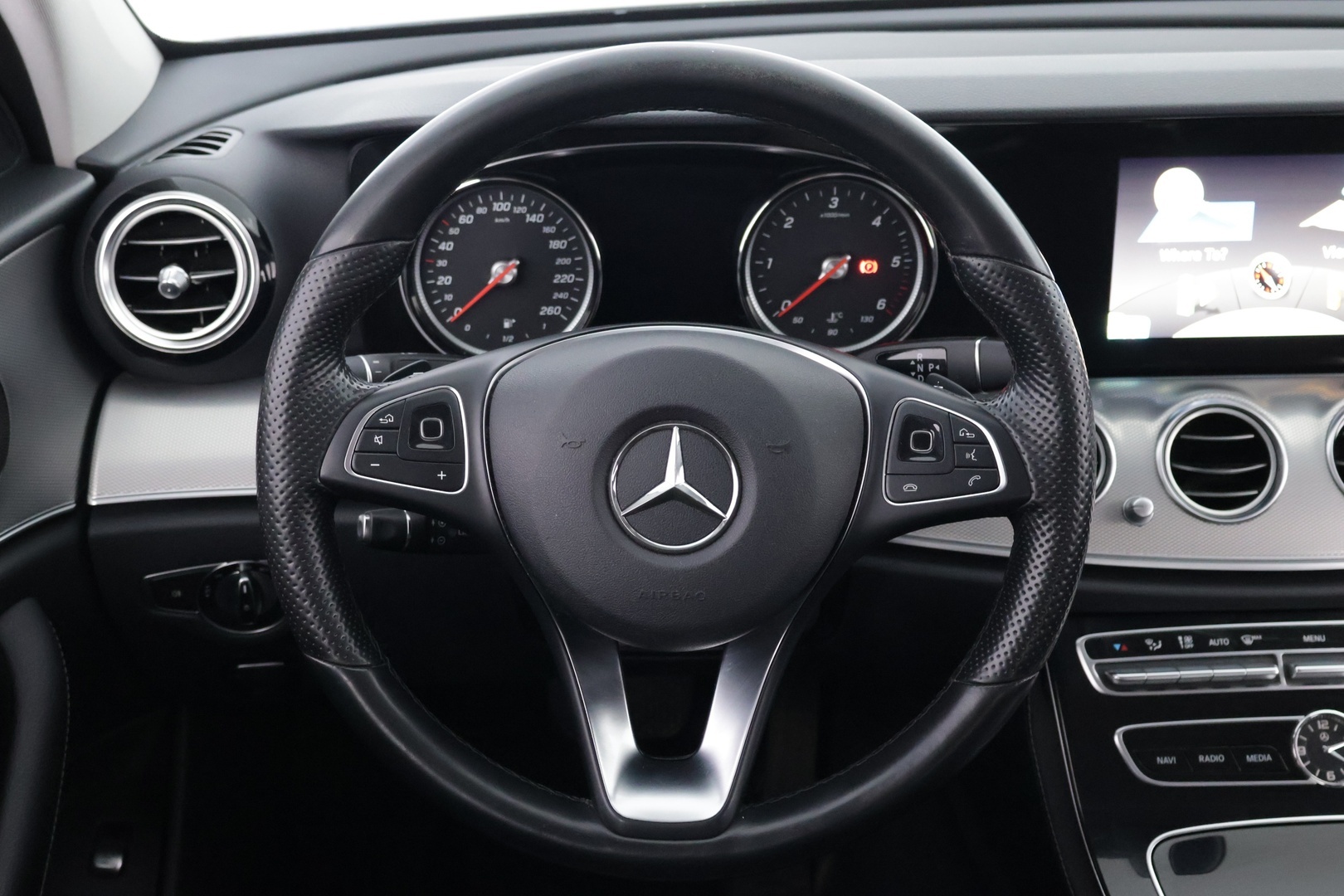 MERCEDES-BENZ E 2017