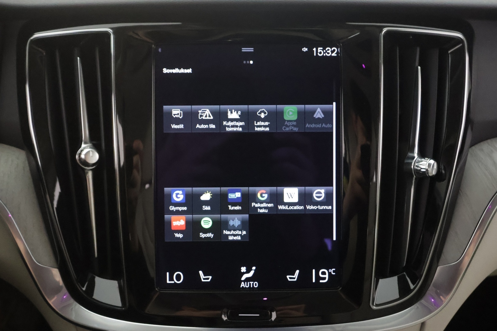 VOLVO V60 2022