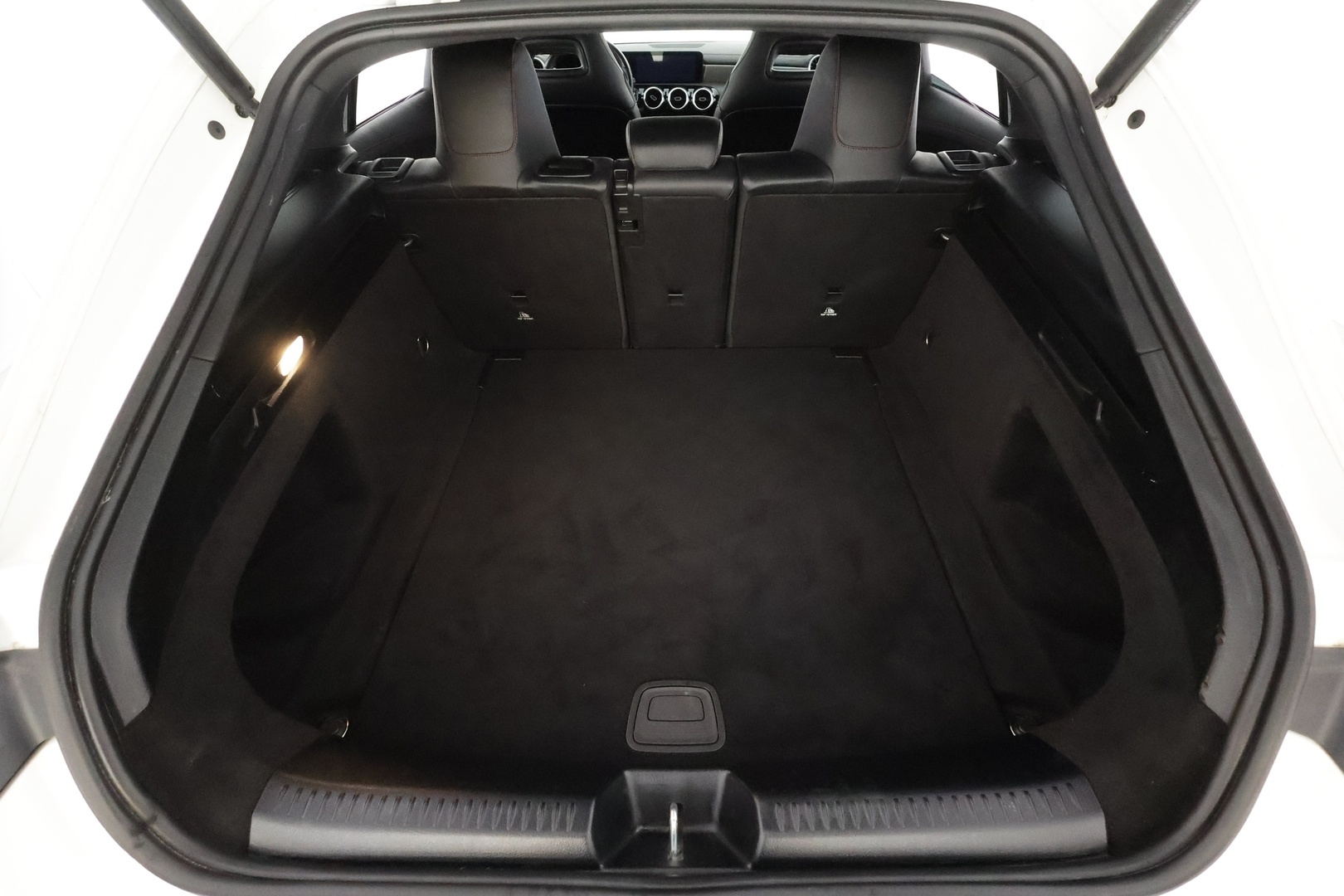 MERCEDES-BENZ CLA 2022