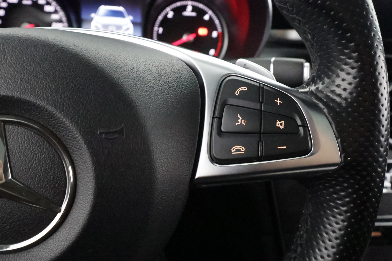 MERCEDES-BENZ GLC 2016