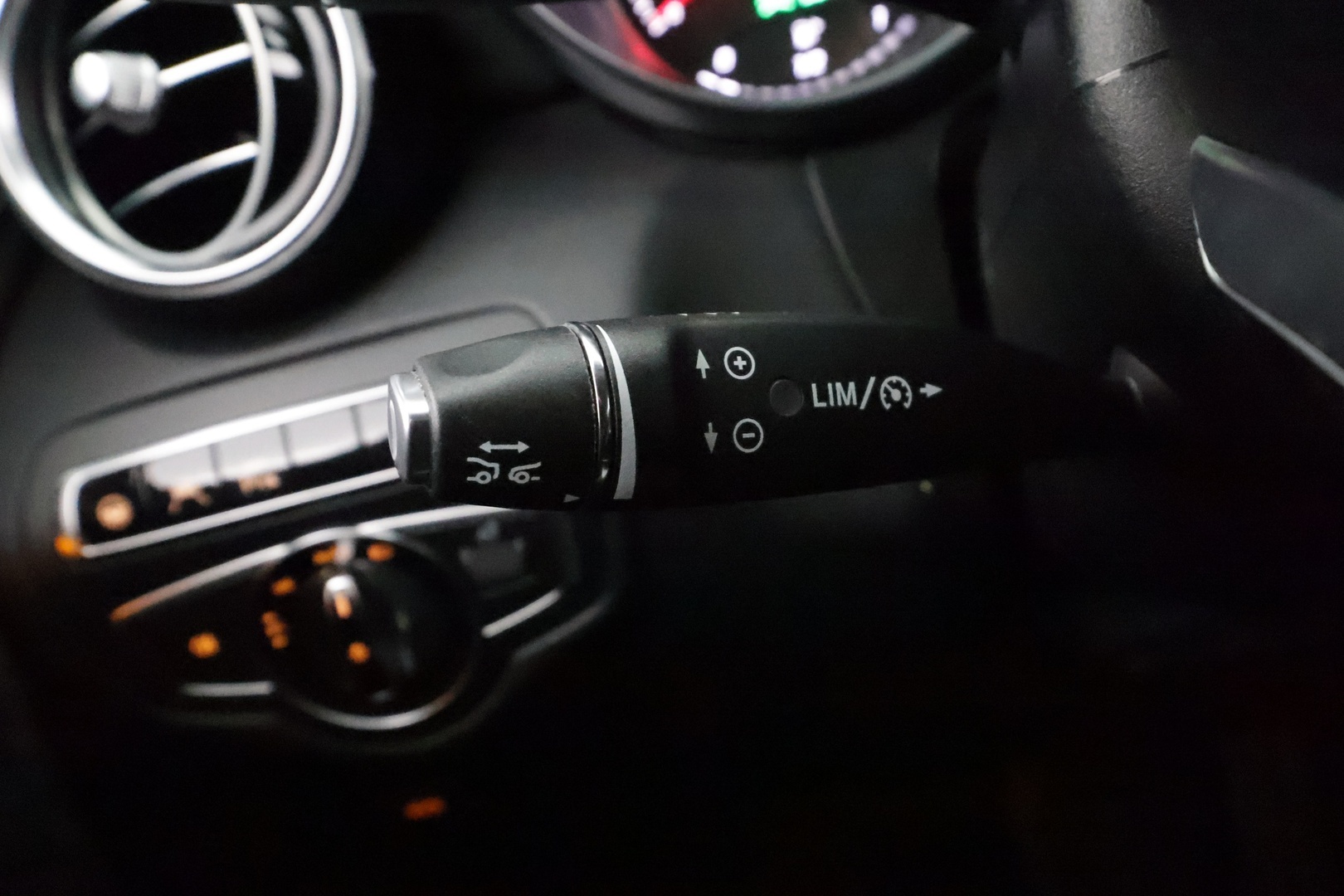 MERCEDES-BENZ GLC 2016