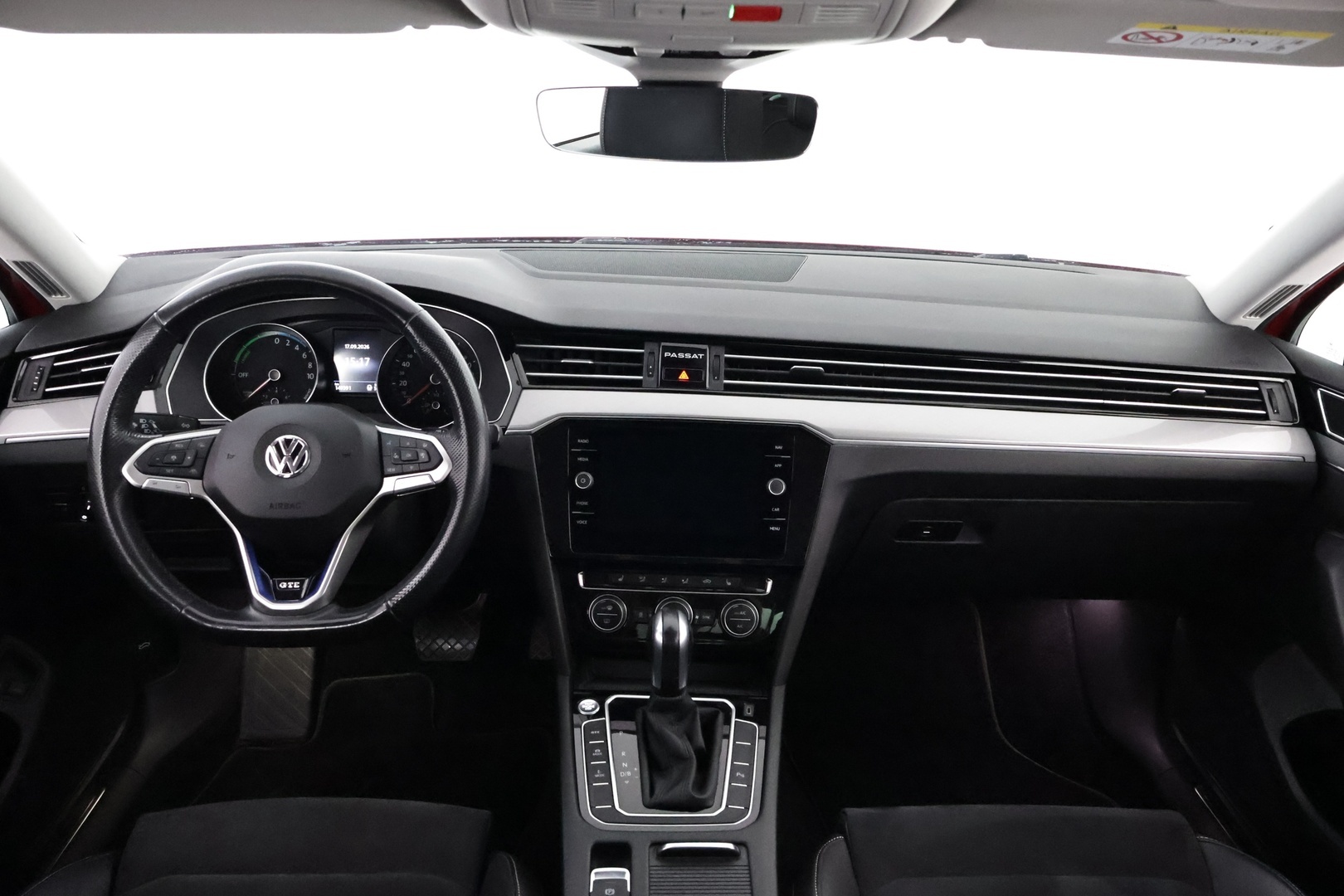 VOLKSWAGEN PASSAT 2020
