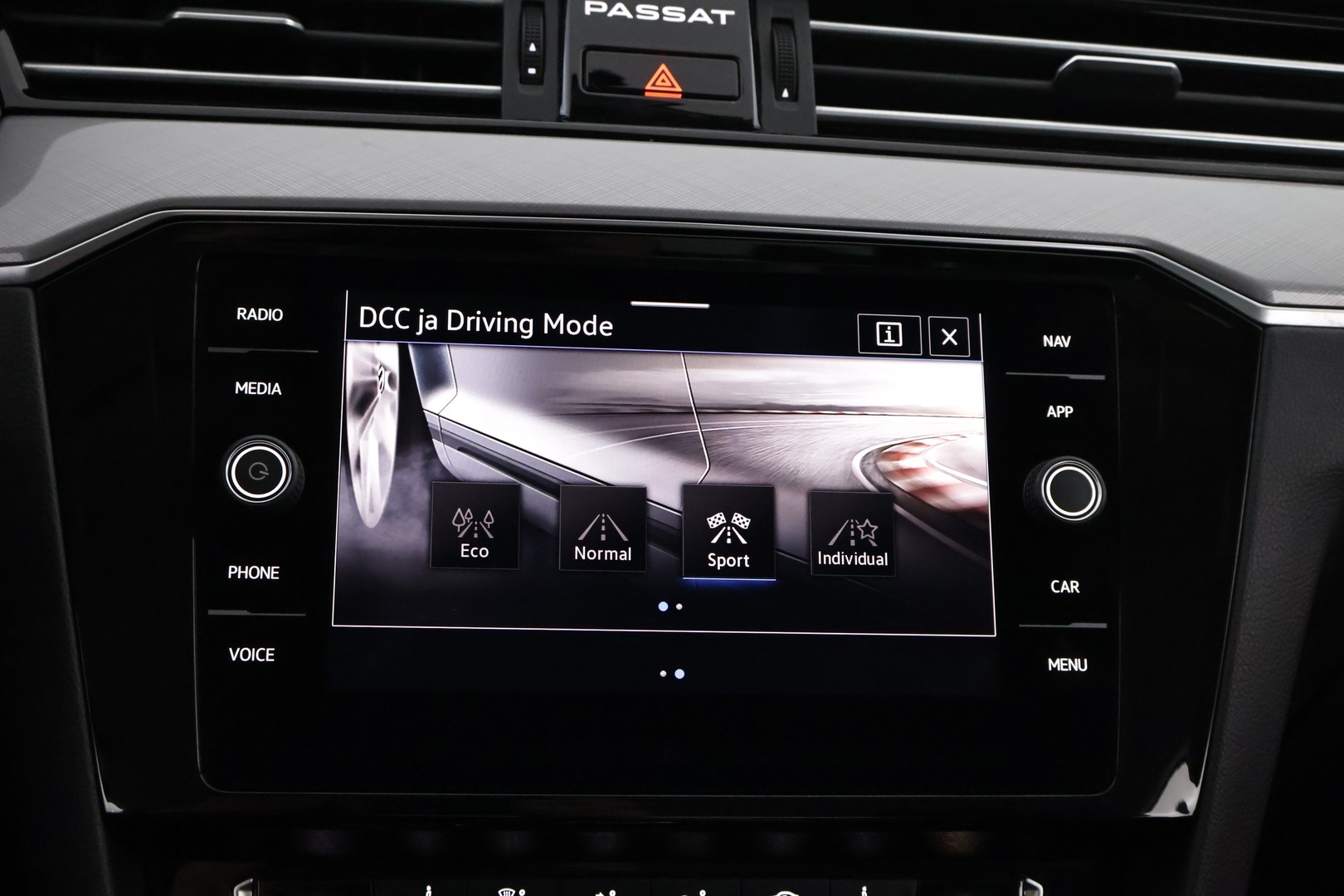 VOLKSWAGEN PASSAT 2020