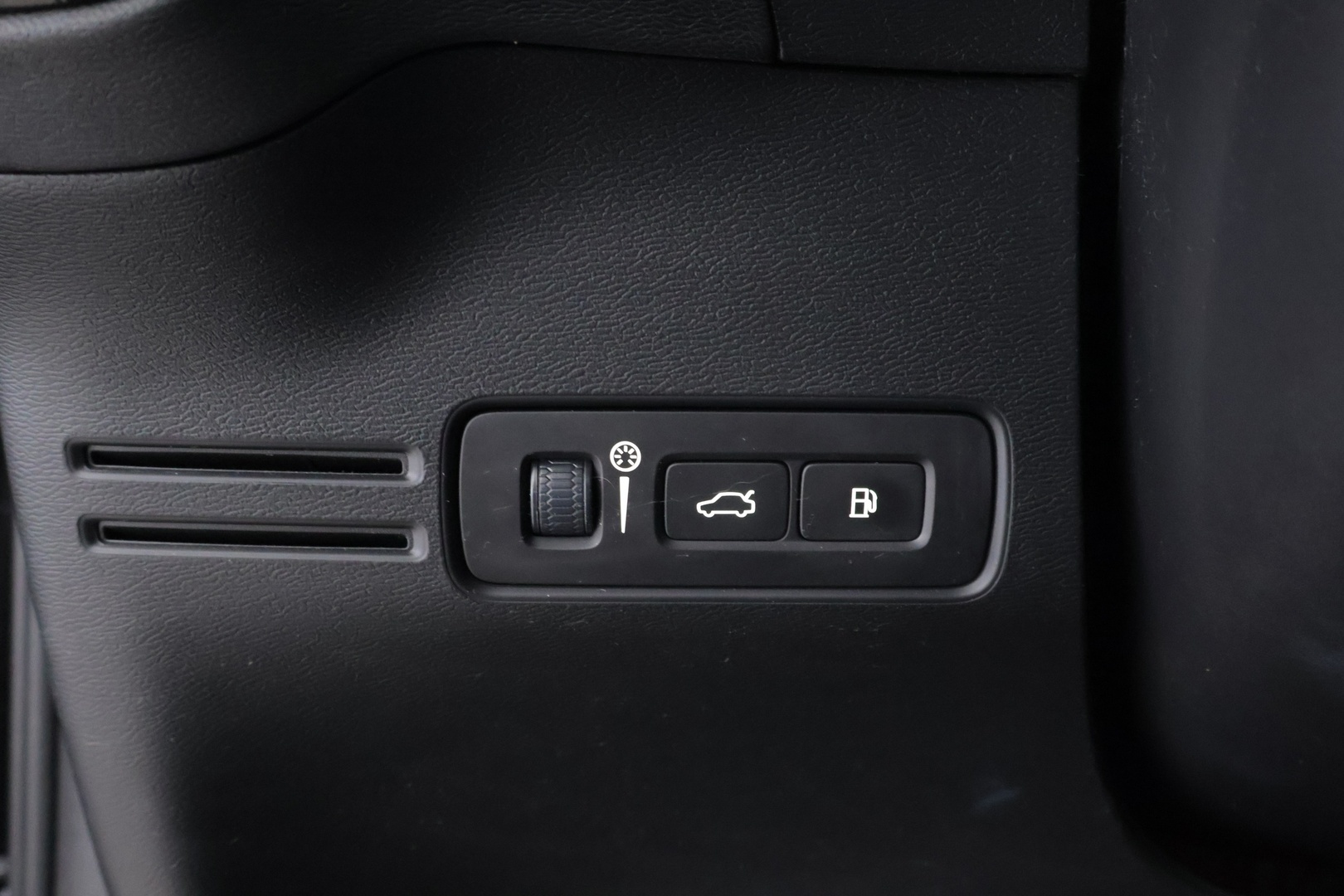 VOLVO XC40 2021