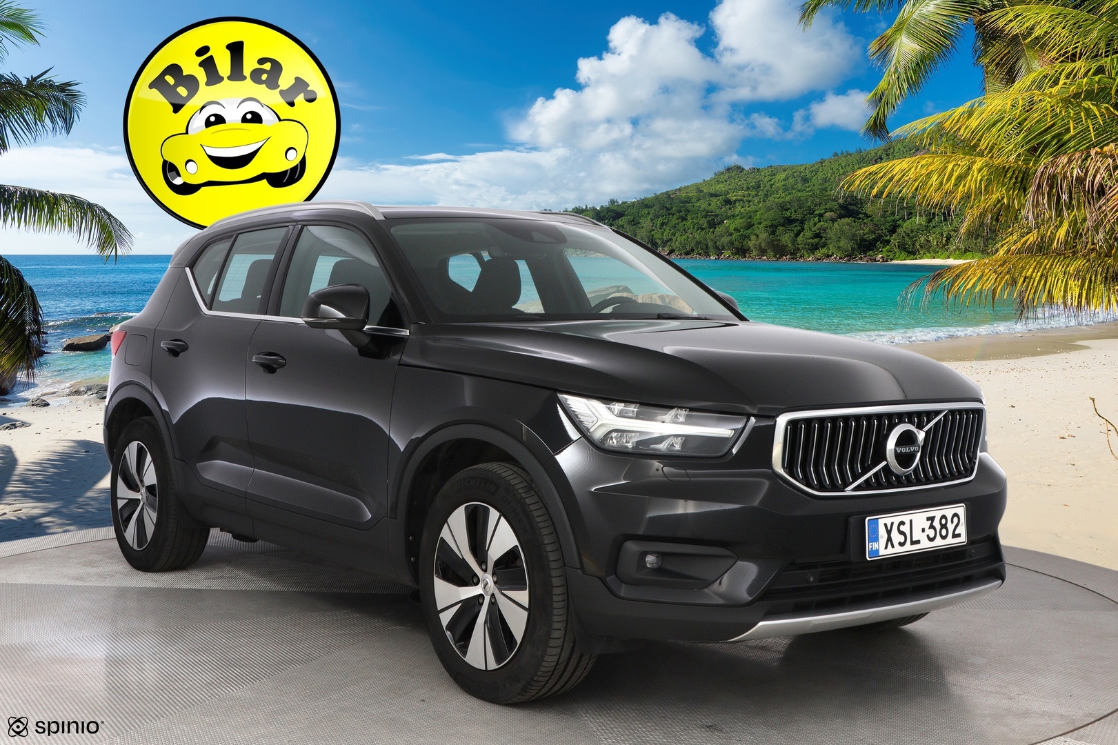 VOLVO XC40 2021