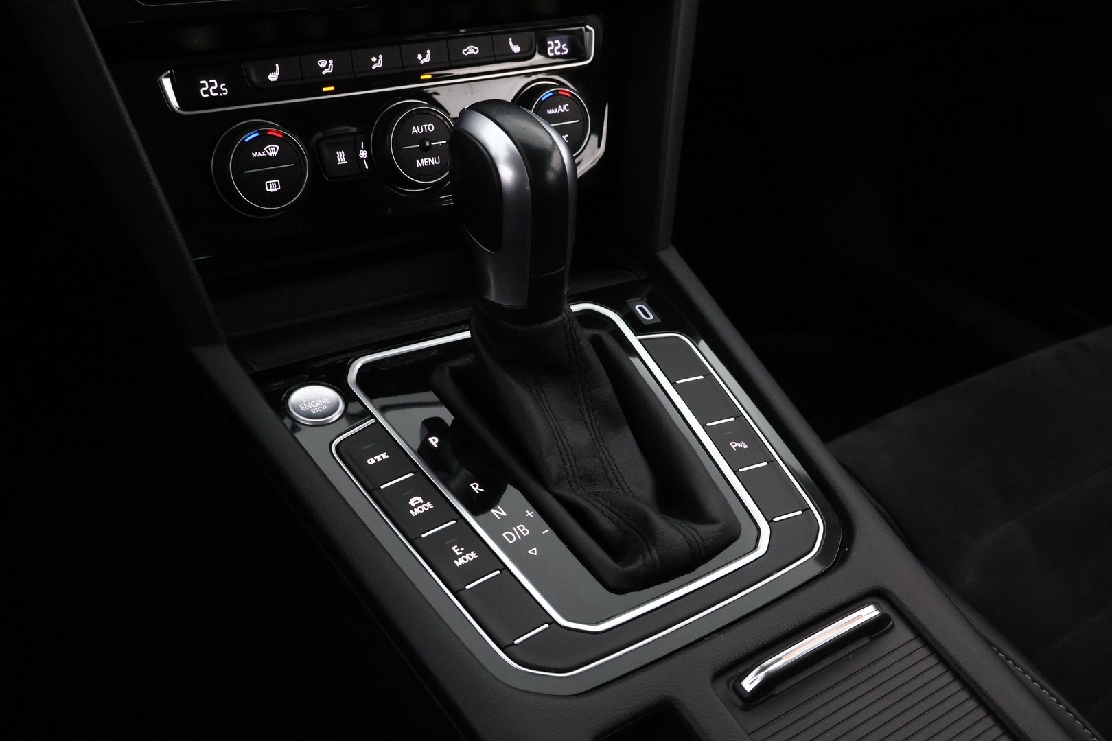 VOLKSWAGEN Passat 2020