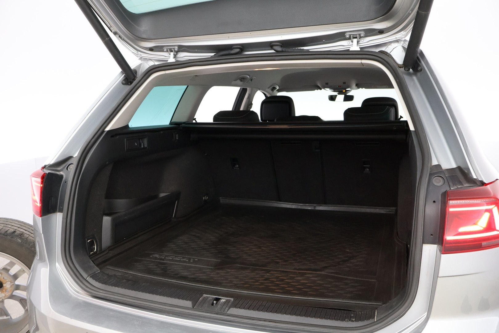 VOLKSWAGEN Passat 2020