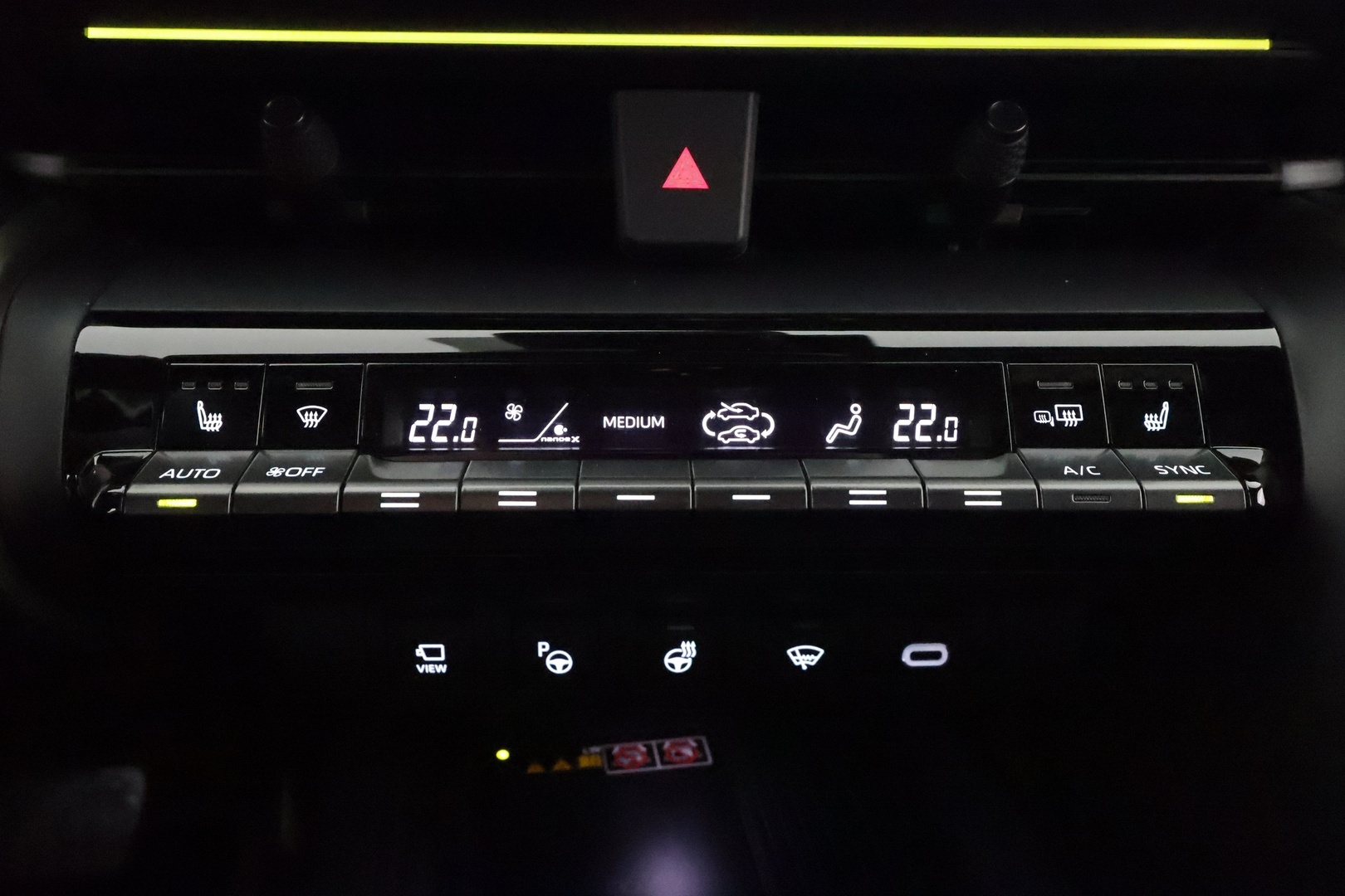 TOYOTA C-HR 2024