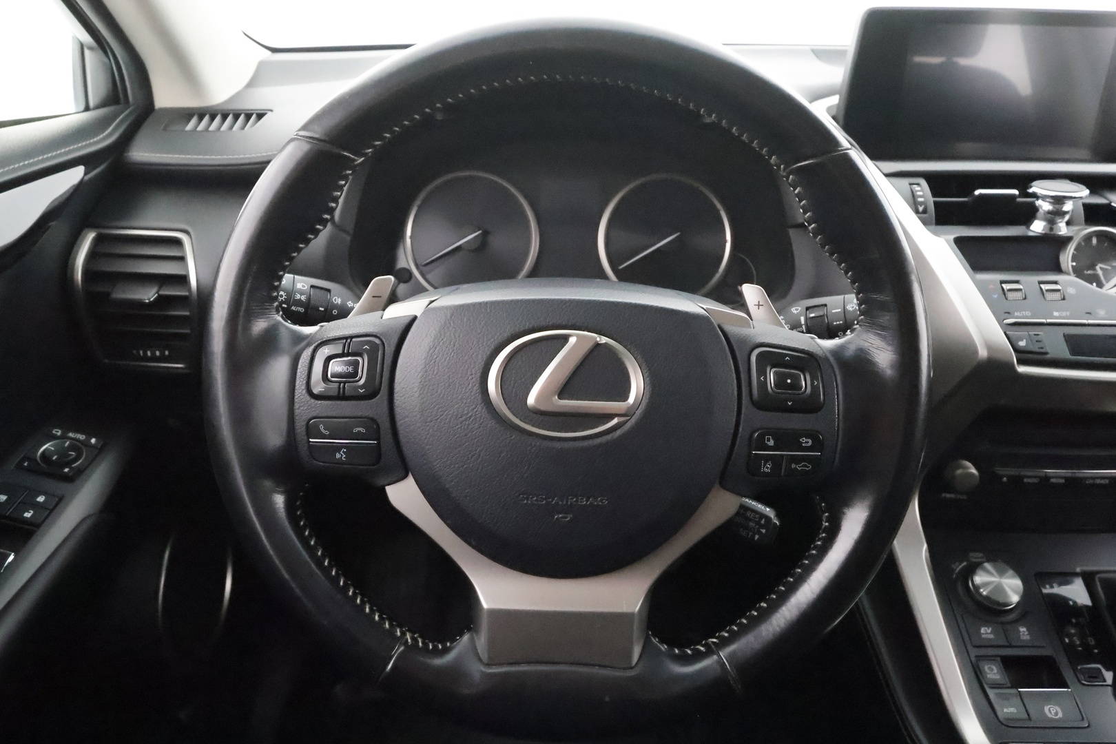 LEXUS NX 2018
