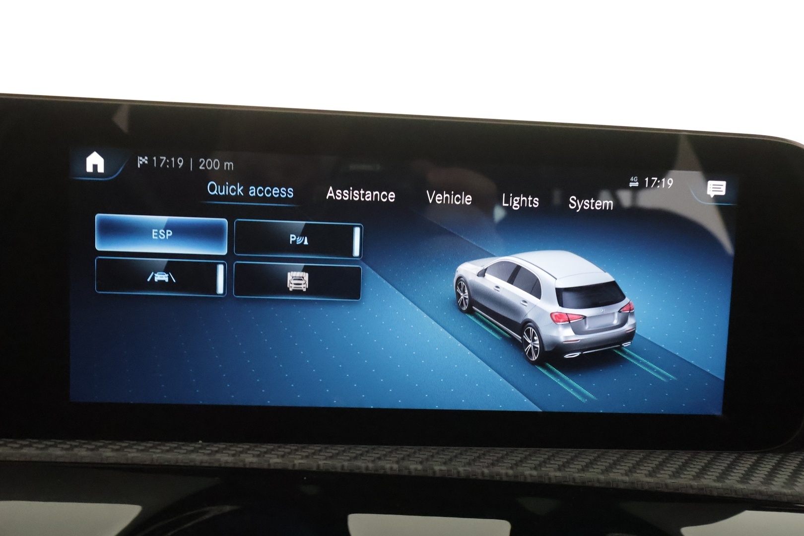 MERCEDES-BENZ A 2021