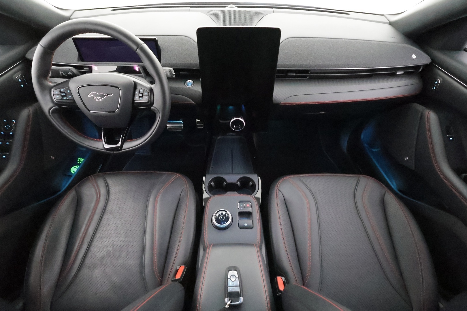 FORD MUSTANG MACH-E 2022