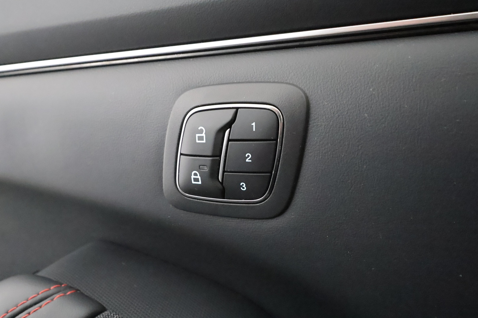 FORD MUSTANG MACH-E 2022