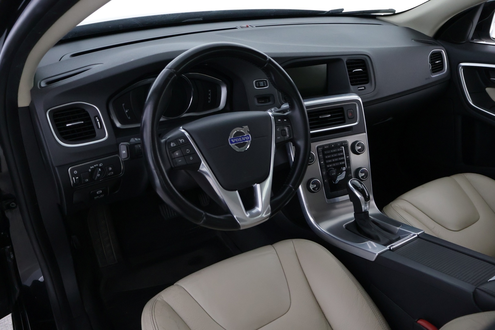 VOLVO V60 2013