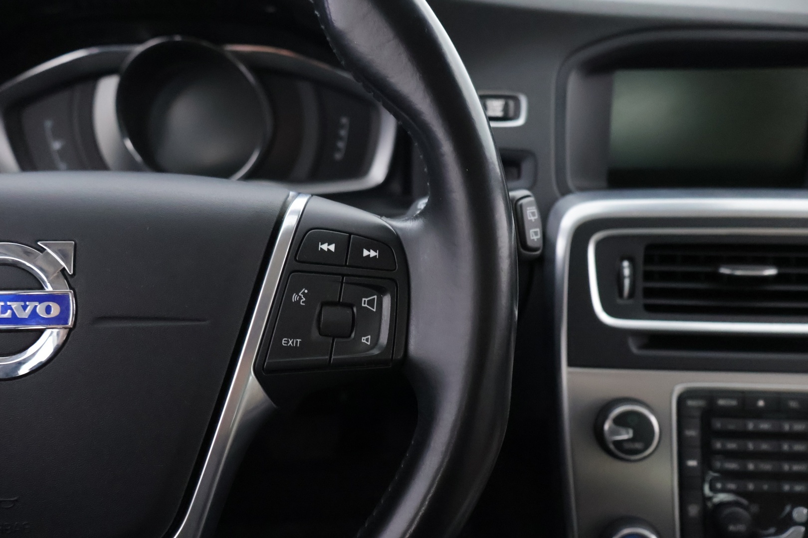 VOLVO V60 2013
