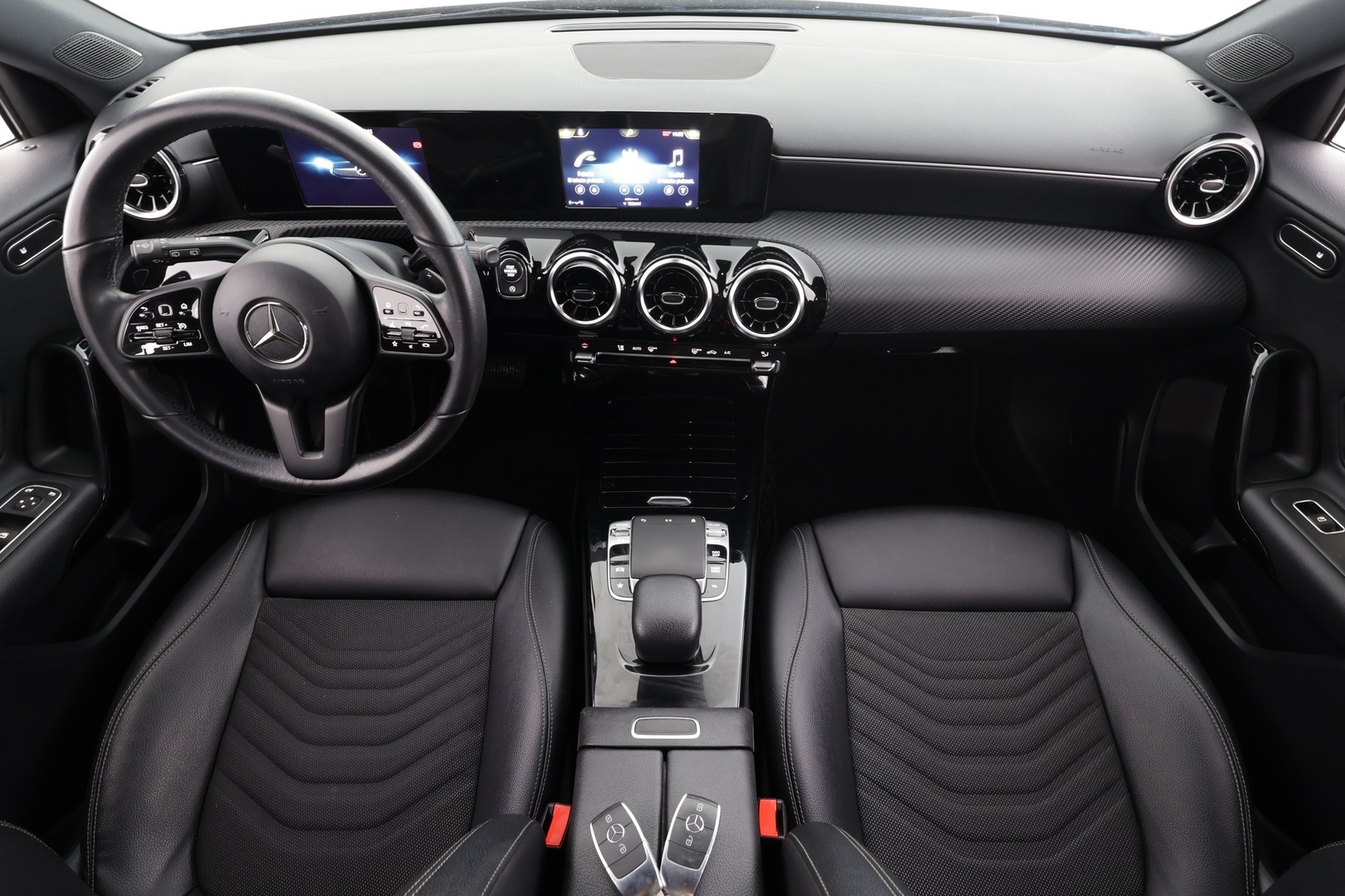 MERCEDES-BENZ A 2019