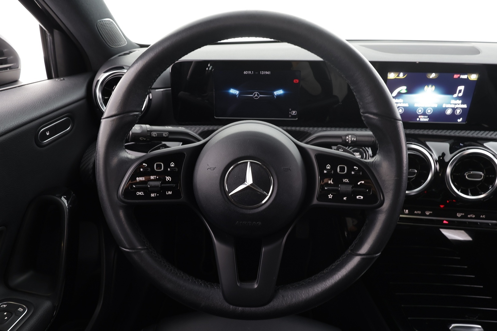 MERCEDES-BENZ A 2019