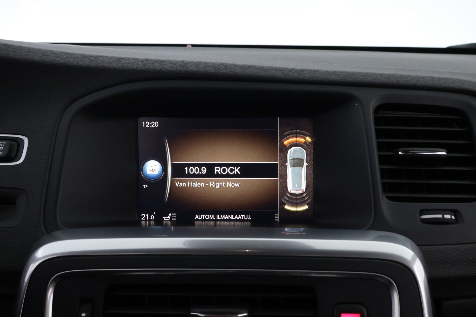 VOLVO V60 Cross Country 2018