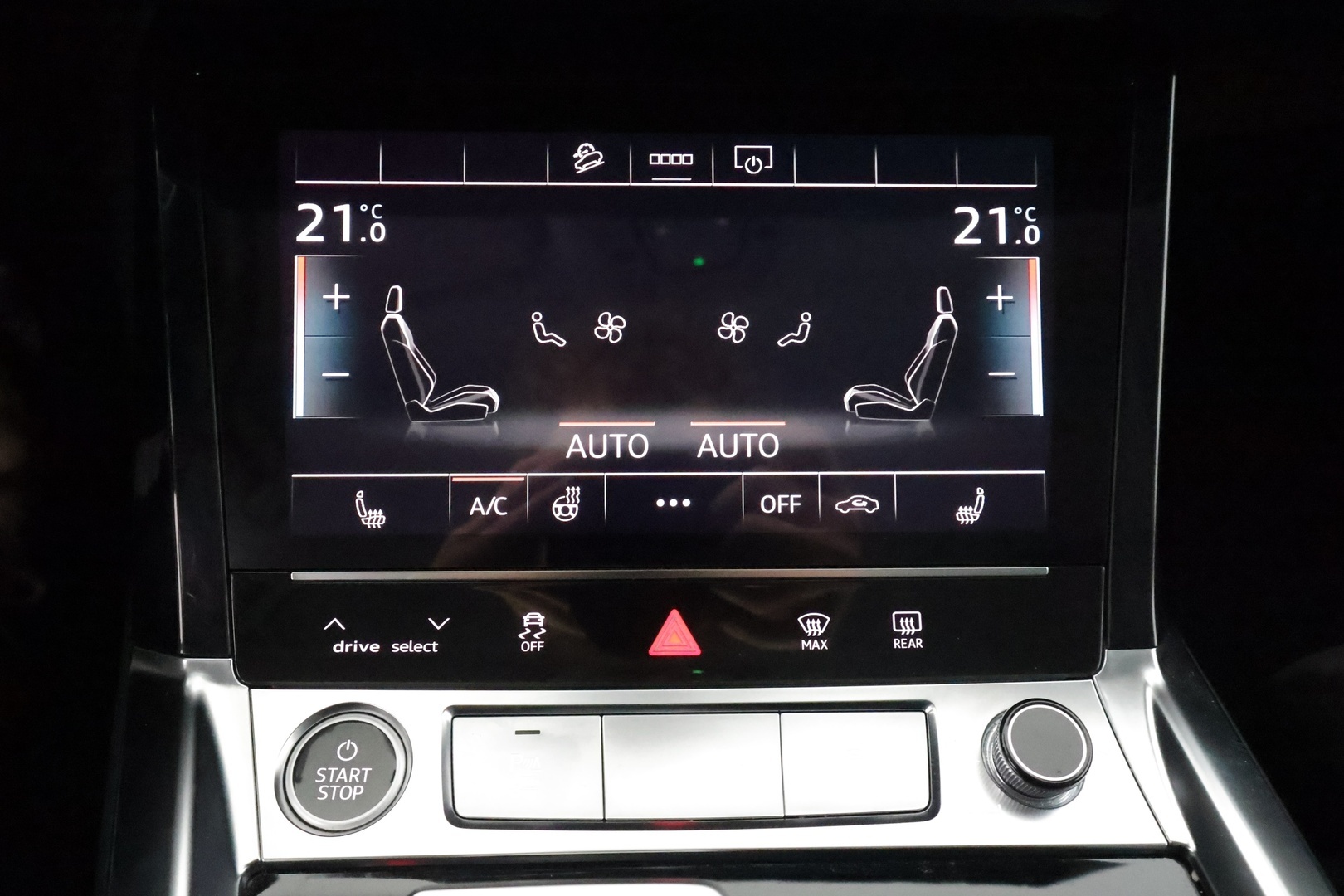 AUDI e-tron 2021