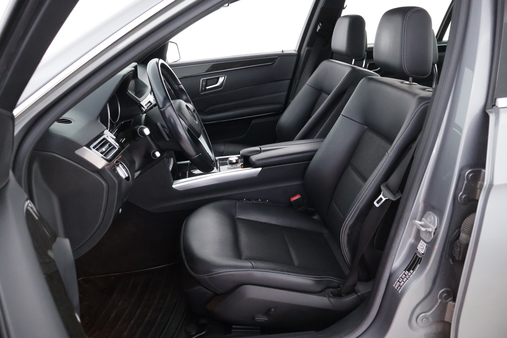 MERCEDES-BENZ E 2014