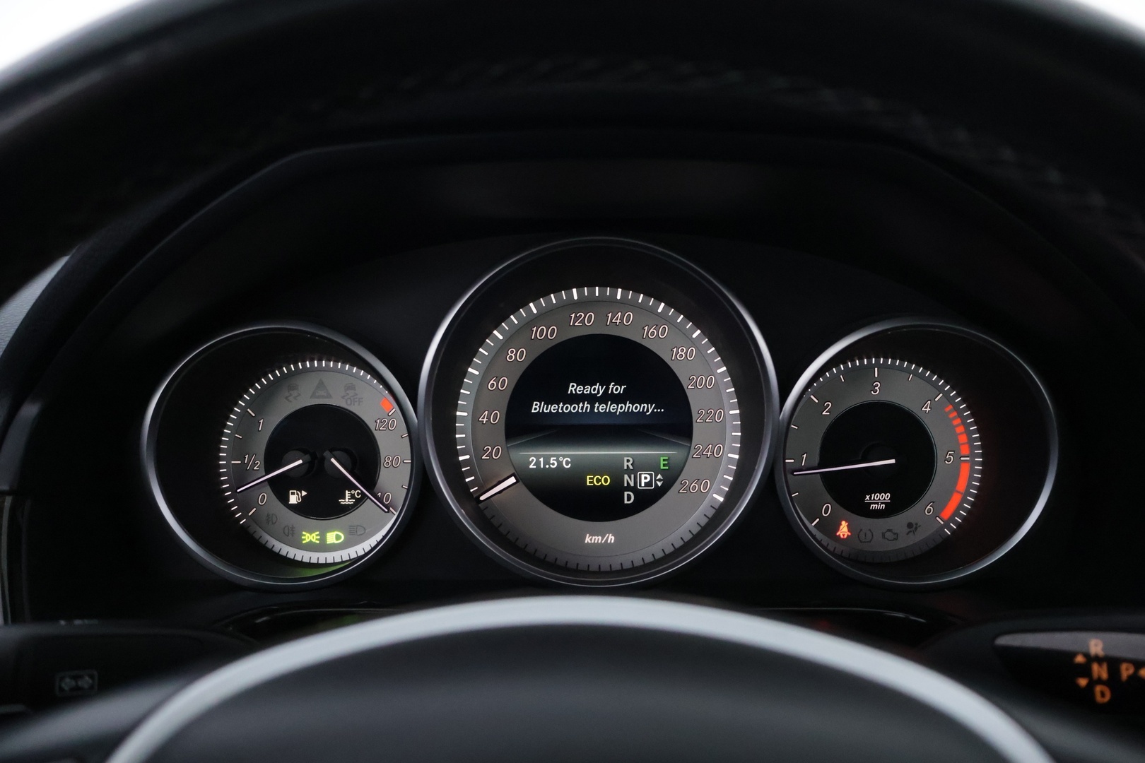 MERCEDES-BENZ E 2014