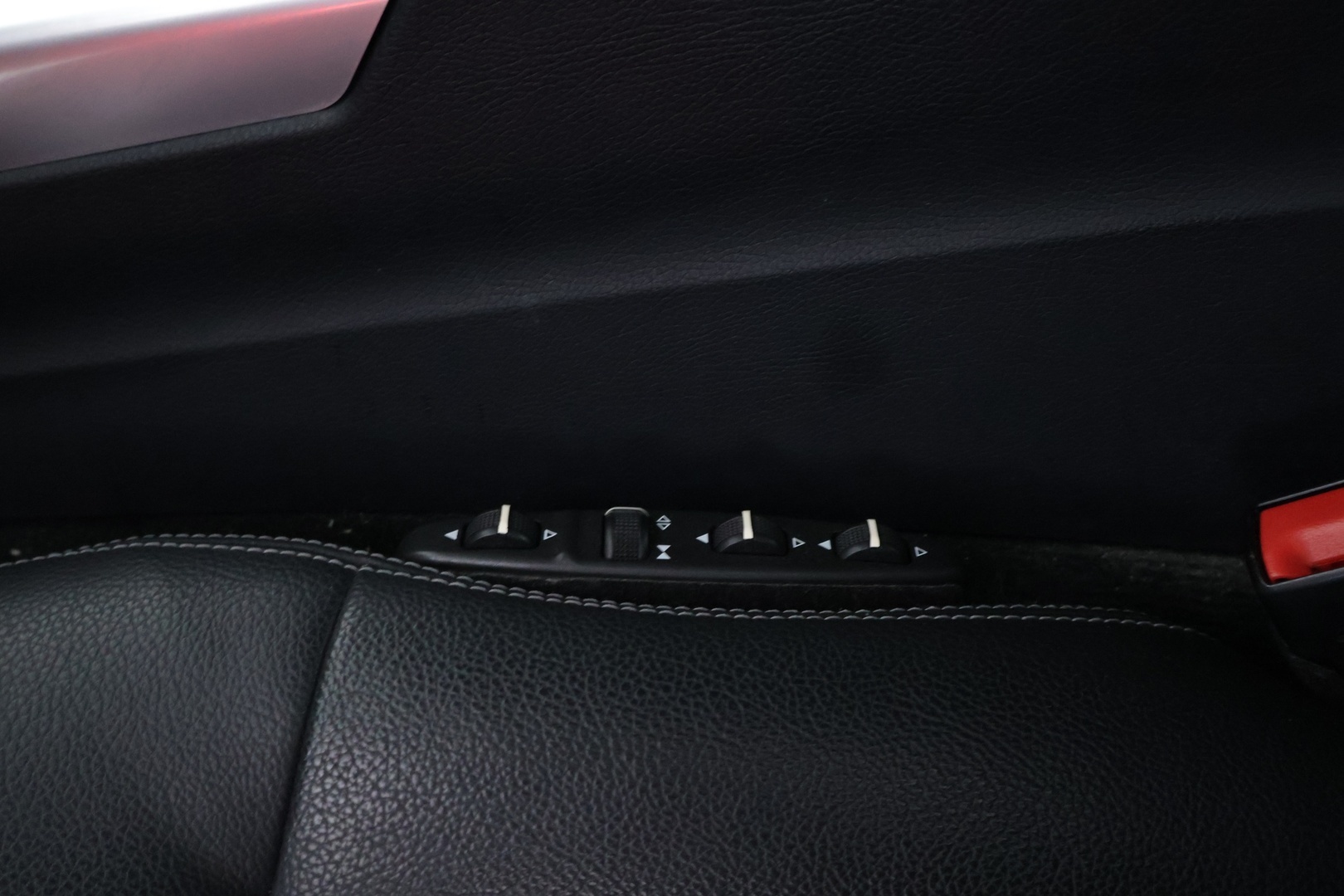 MERCEDES-BENZ E 2014
