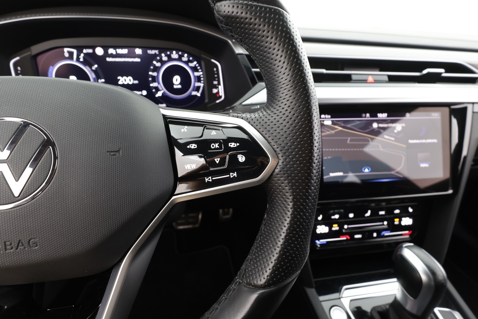 VOLKSWAGEN Arteon 2023