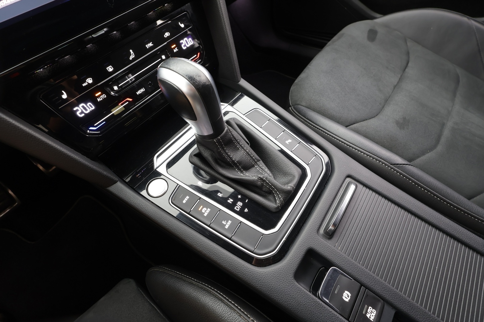 VOLKSWAGEN Arteon 2023