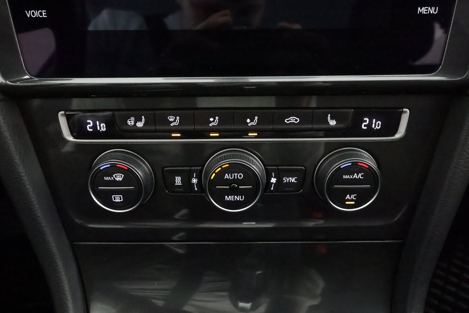 VOLKSWAGEN Golf 2018