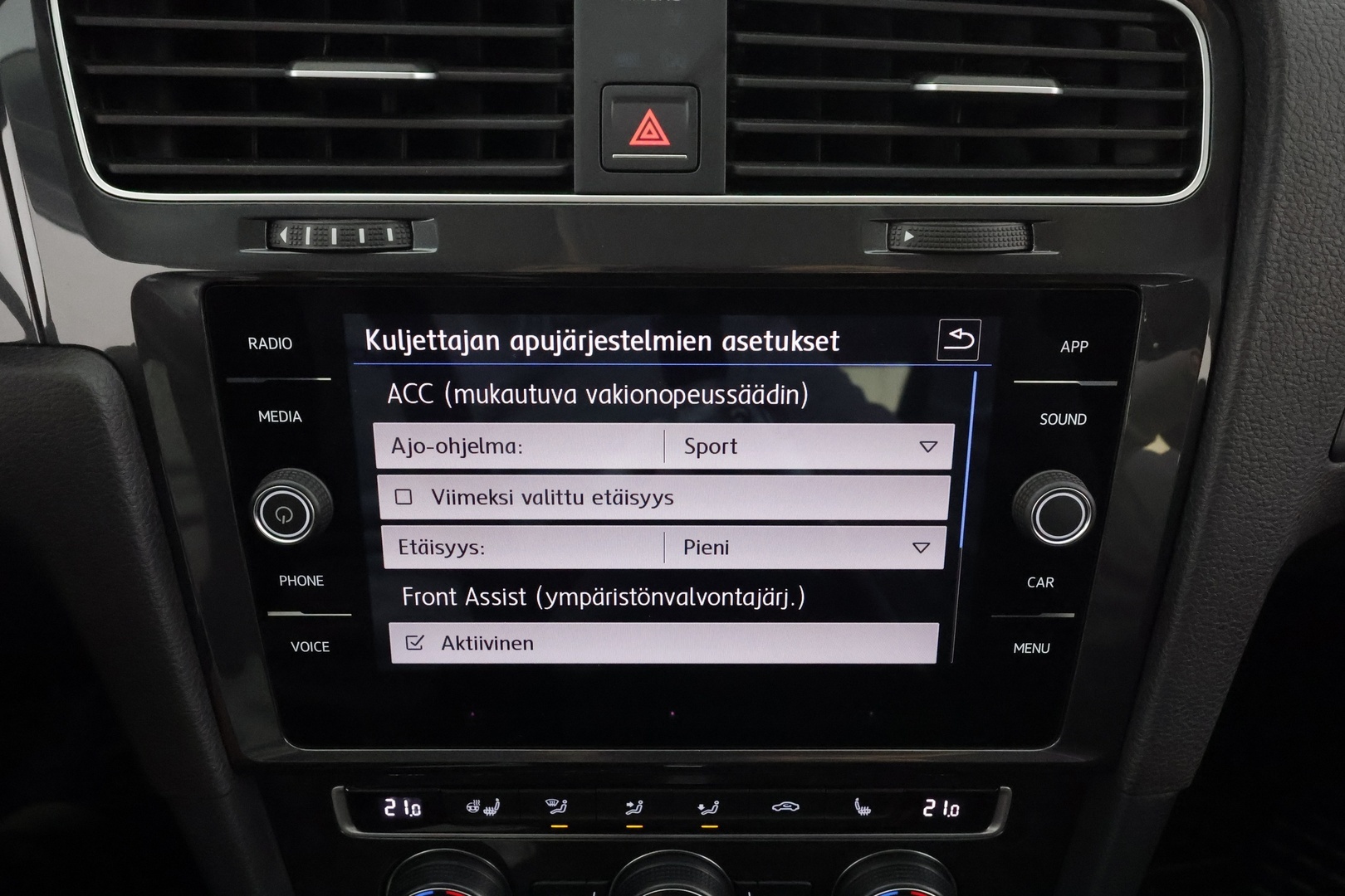 VOLKSWAGEN Golf 2018