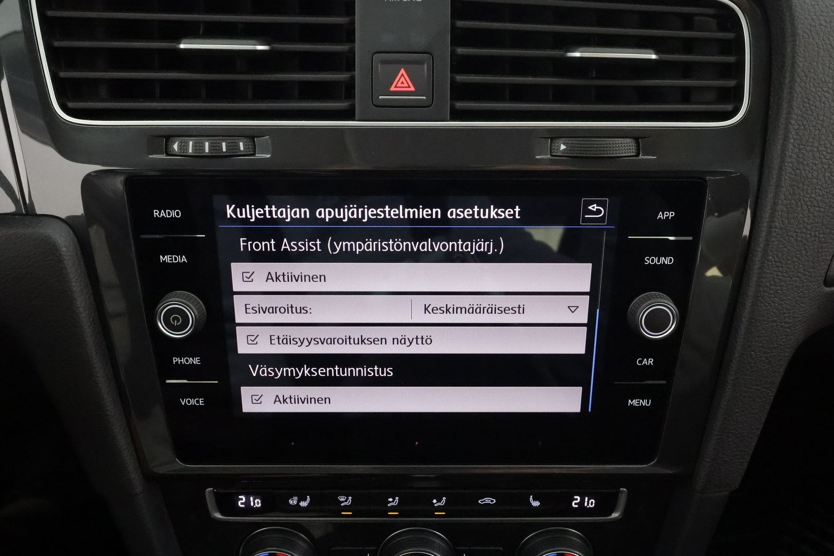 VOLKSWAGEN Golf 2018