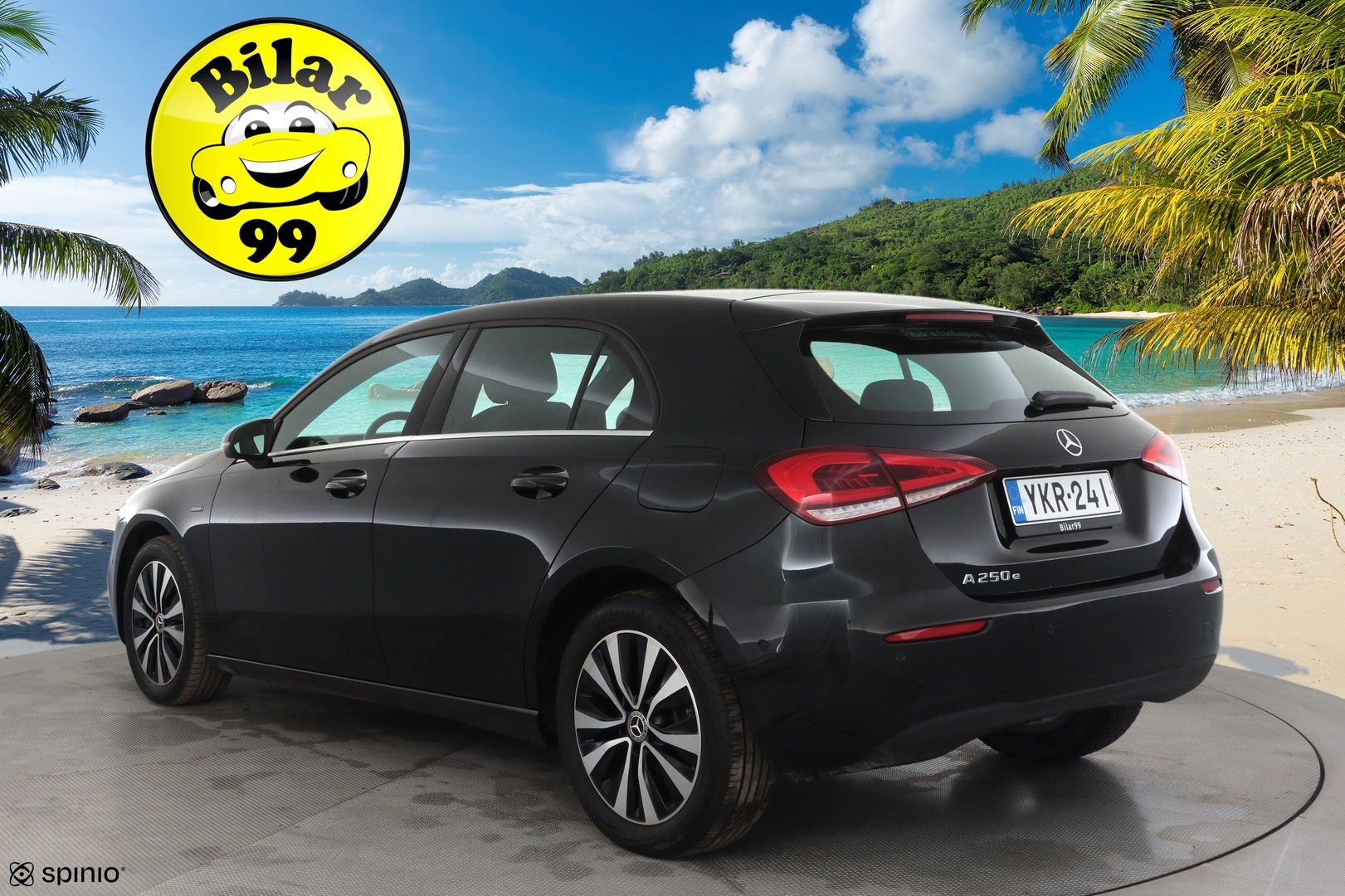 MERCEDES-BENZ A 2021